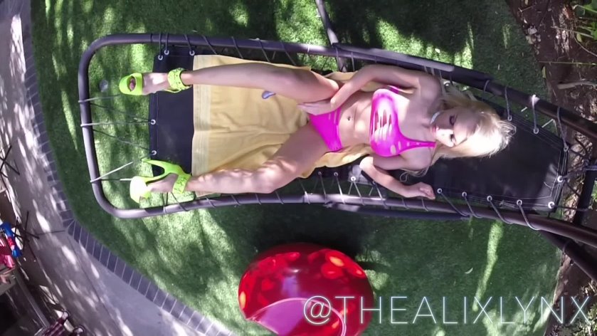 Alix Lynx - Risky Outdoor Dildo Play - Full HD/MP4